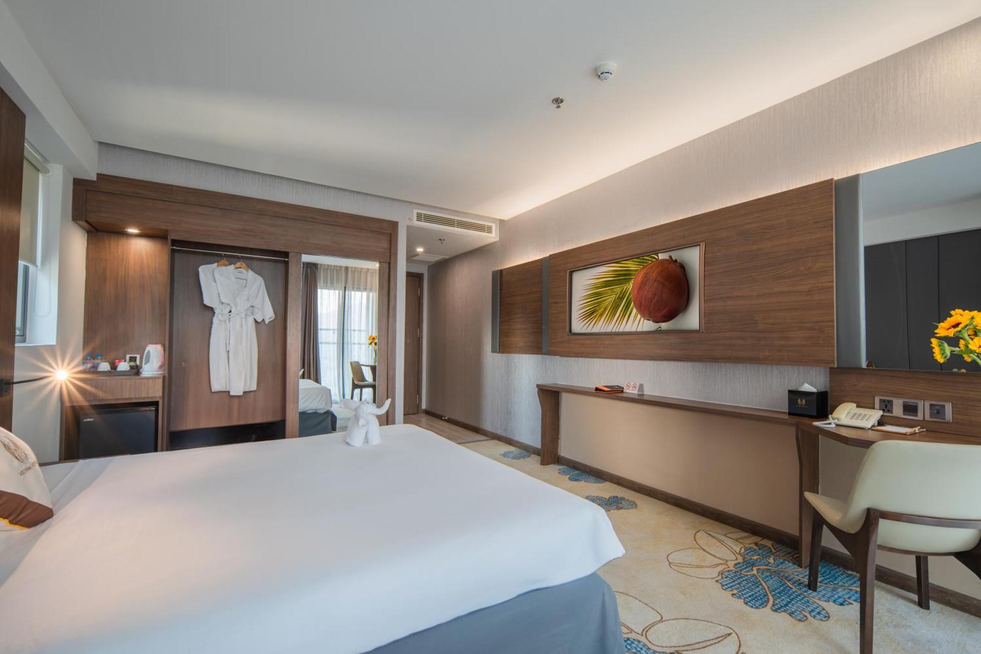 Vesna Hotel Nha Trang Buitenkant foto