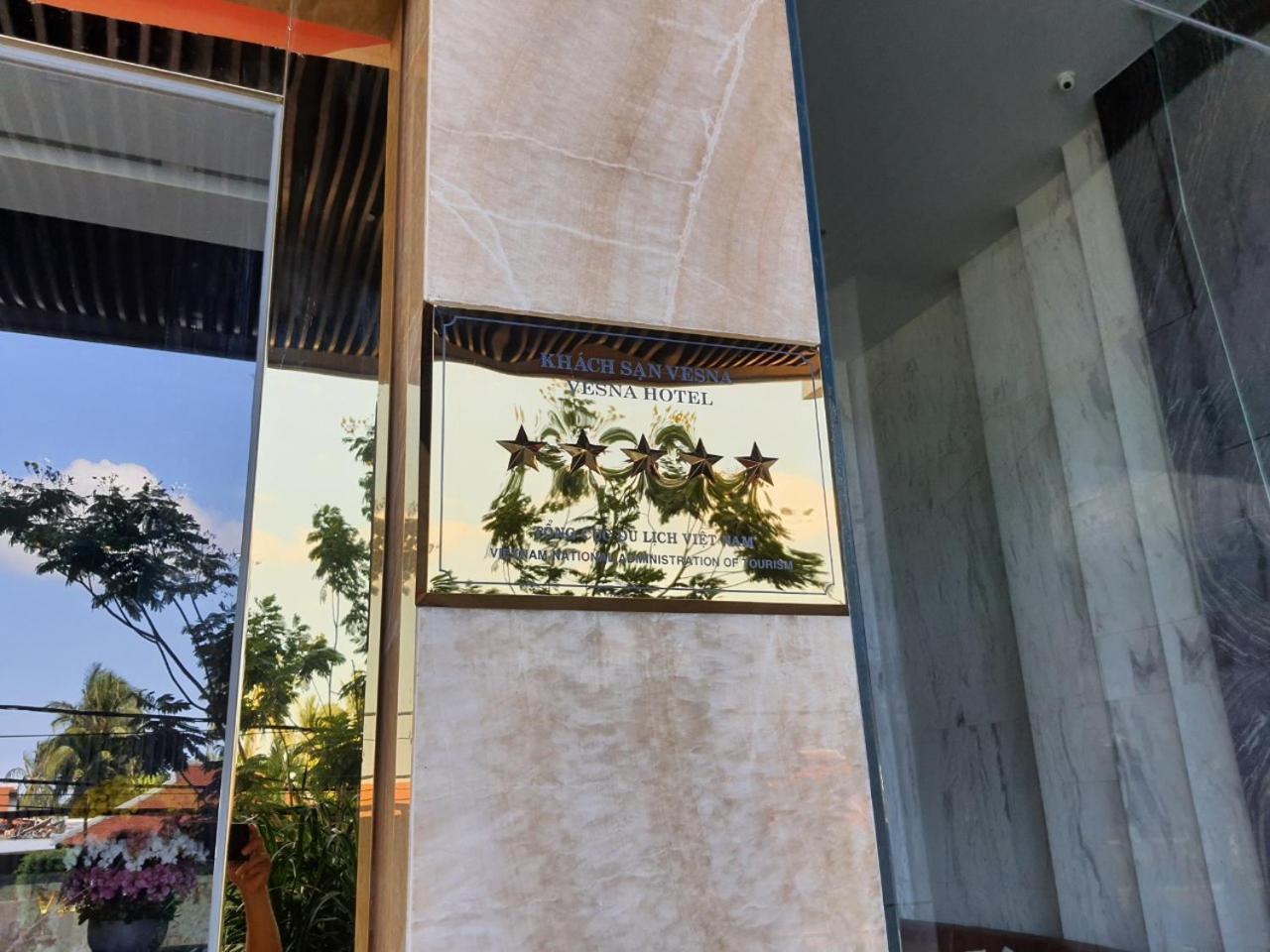 Vesna Hotel Nha Trang Buitenkant foto