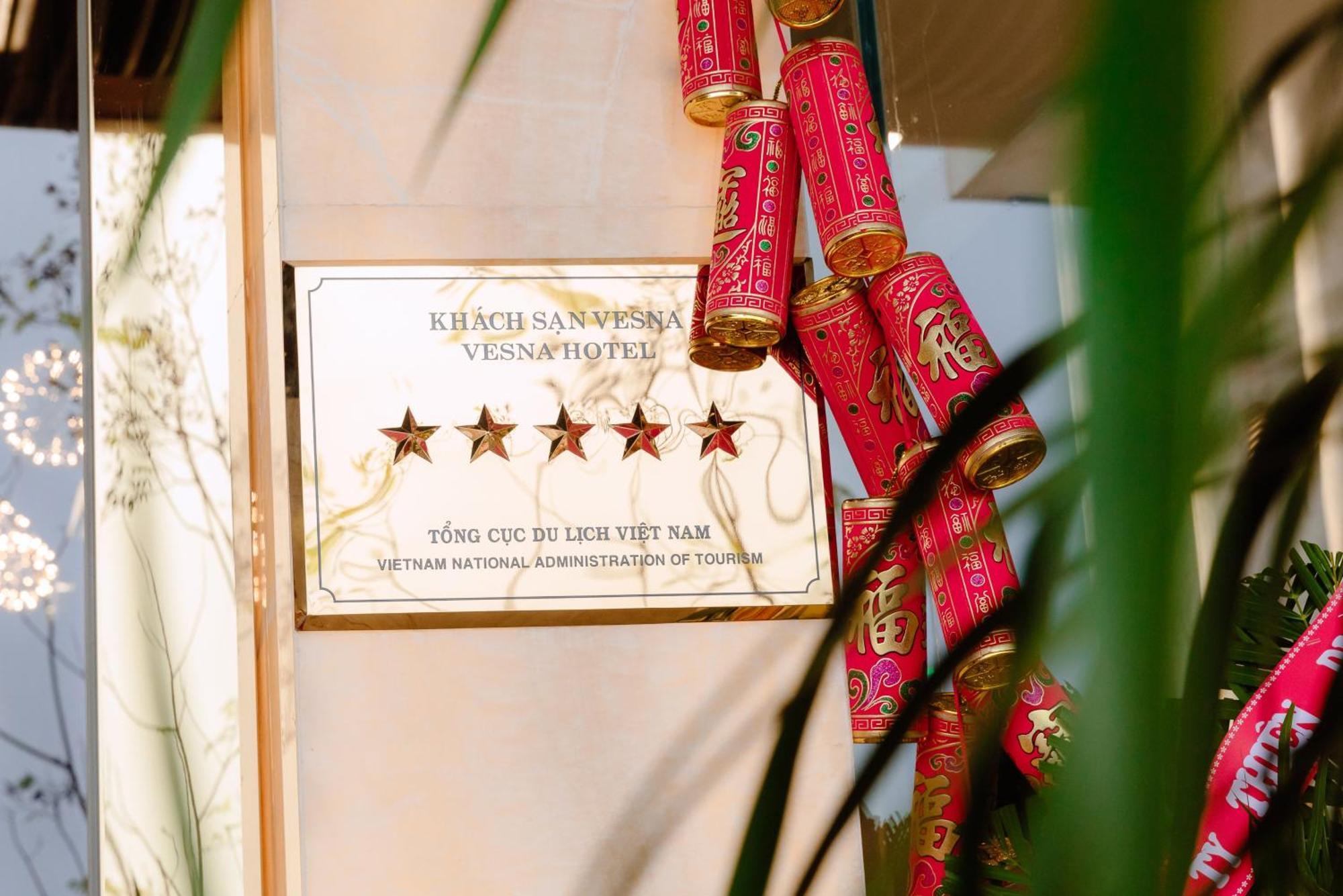 Vesna Hotel Nha Trang Buitenkant foto